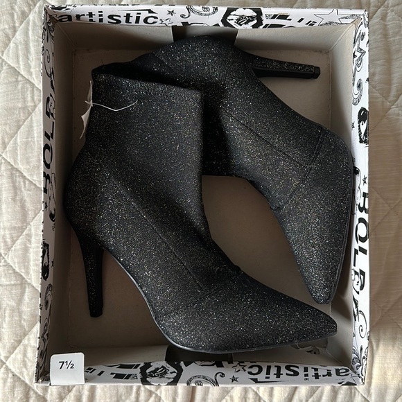 Brash, SZ: 7.5, NEVER WORN - Picture 4 of 6